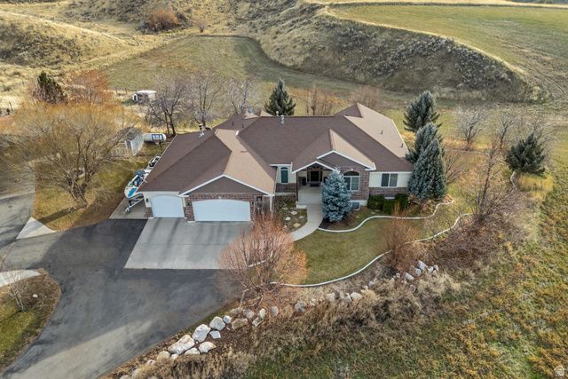 366 E 6600 S, Hyrum, UT 84319