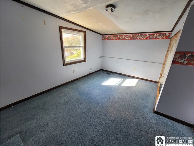 69 Royal Avenue, Jamestown, NY 14701