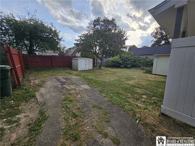 69 Royal Avenue, Jamestown, NY 14701