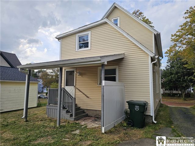 69 Royal Avenue, Jamestown, NY 14701