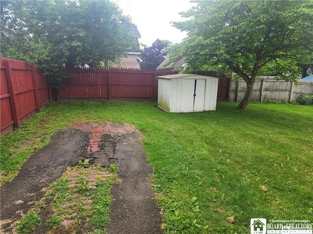 69 Royal Avenue, Jamestown, NY 14701