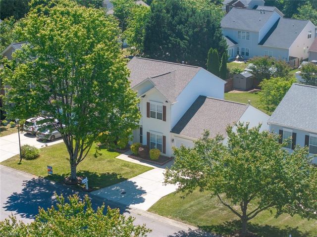 4236 Laurel Ridge Circle, Winston-salem, NC 27107