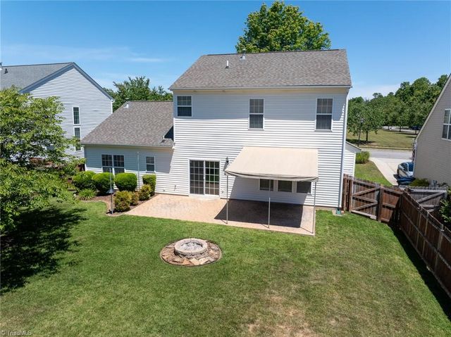 4236 Laurel Ridge Circle, Winston-salem, NC 27107