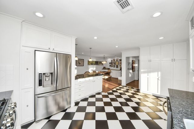 411 Venice Street, Sugar Land, TX 77478