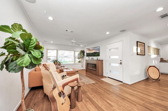 411 Venice Street, Sugar Land, TX 77478