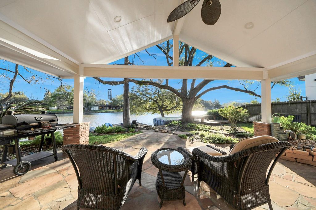 411 Venice Street, Sugar Land, TX 77478