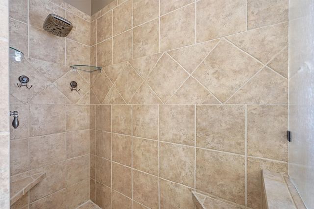 657 Hidden Lakes Boulevard, Gunter, TX 75058