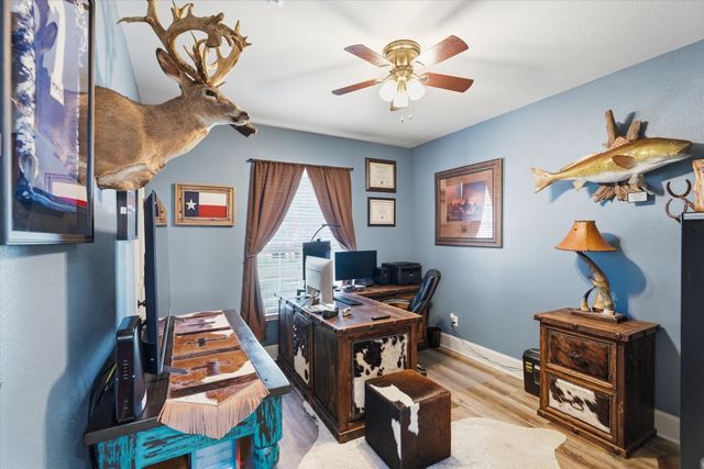 657 Hidden Lakes Boulevard, Gunter, TX 75058