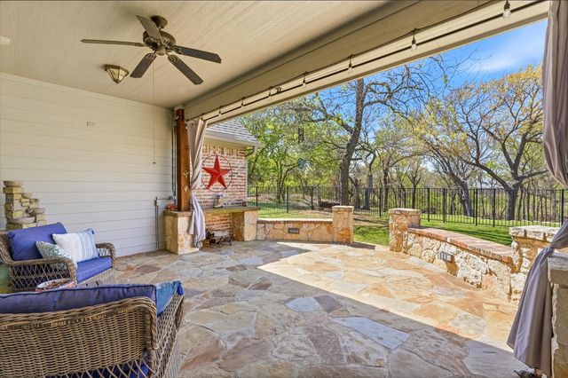 657 Hidden Lakes Boulevard, Gunter, TX 75058
