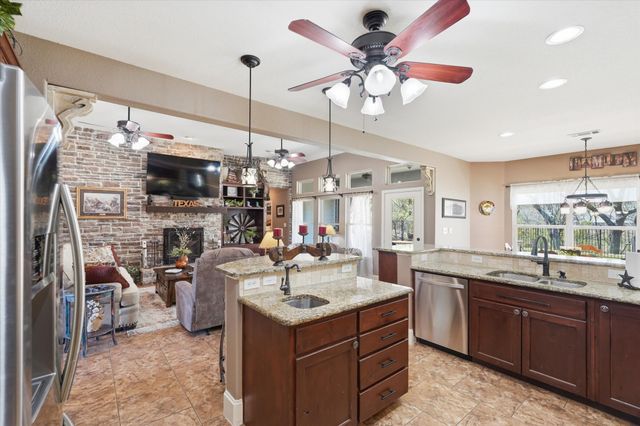 657 Hidden Lakes Boulevard, Gunter, TX 75058