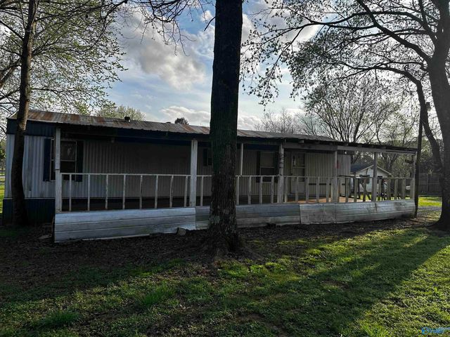 560 Bo Howard Road, Toney, AL 35773