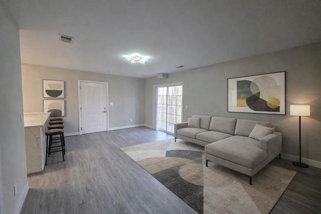 543 Peachers Mill Rd, Clarksville, TN 37042