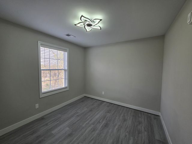 543 Peachers Mill Rd, Clarksville, TN 37042