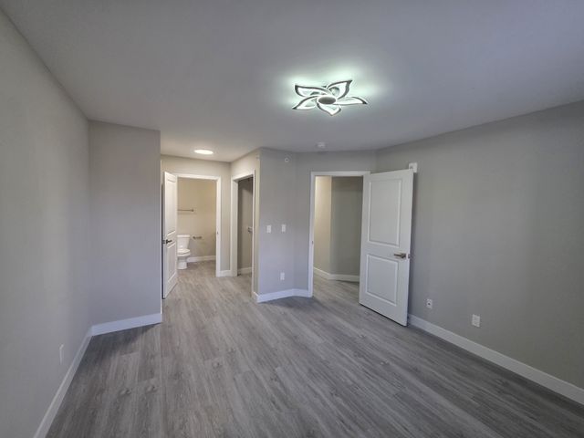 543 Peachers Mill Rd, Clarksville, TN 37042