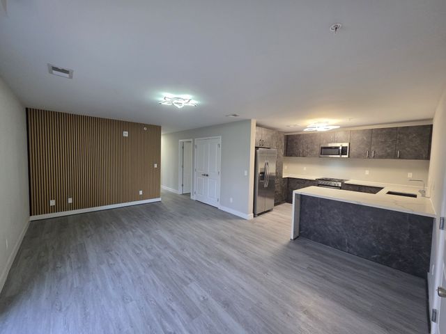 543 Peachers Mill Rd, Clarksville, TN 37042