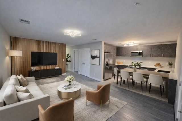 543 Peachers Mill Rd, Clarksville, TN 37042