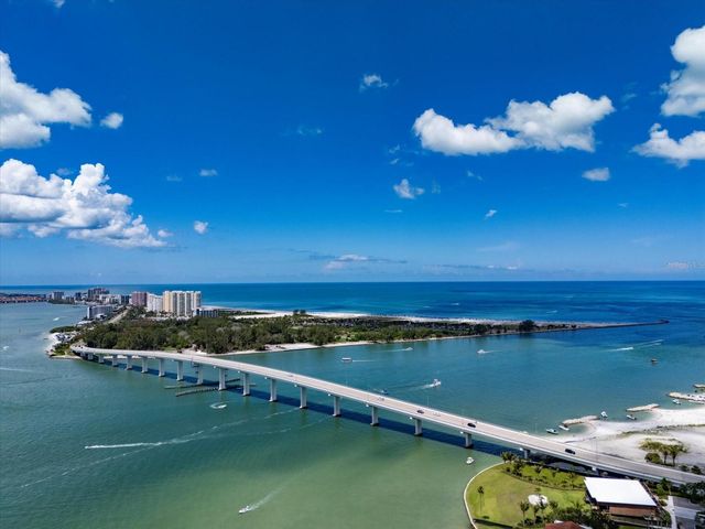 825 S GULFVIEW BOULEVARD 202, Clearwater Beach, FL 33767
