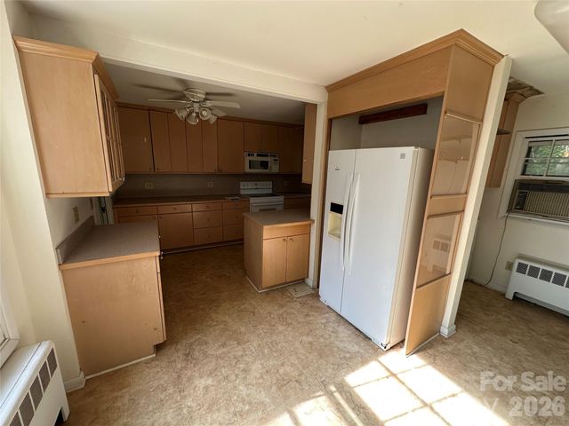 5 Lone Pine Road, Asheville, NC 28803