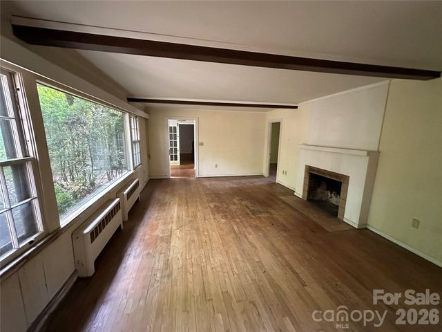 5 Lone Pine Road, Asheville, NC 28803