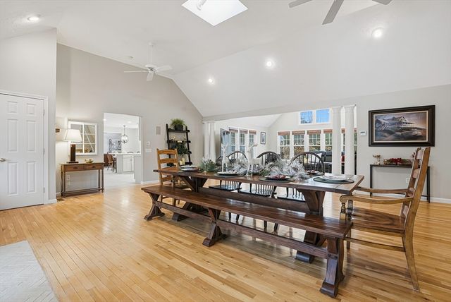 4 Donna Pass, Hopkinton, MA 01748