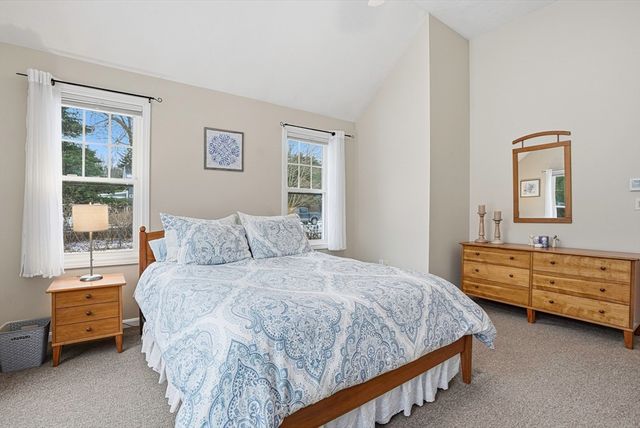 4 Donna Pass, Hopkinton, MA 01748