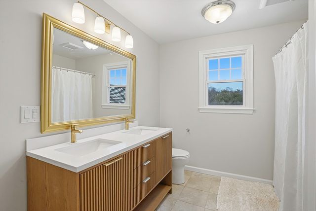 4 Donna Pass, Hopkinton, MA 01748