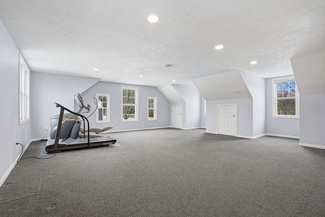 4 Donna Pass, Hopkinton, MA 01748