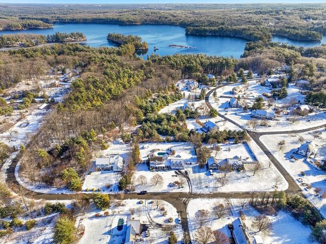 4 Donna Pass, Hopkinton, MA 01748