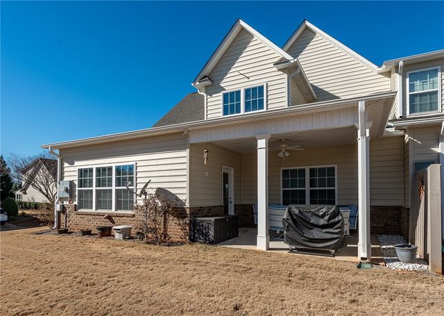 96 Coosa Lane, Anderson, SC 29621