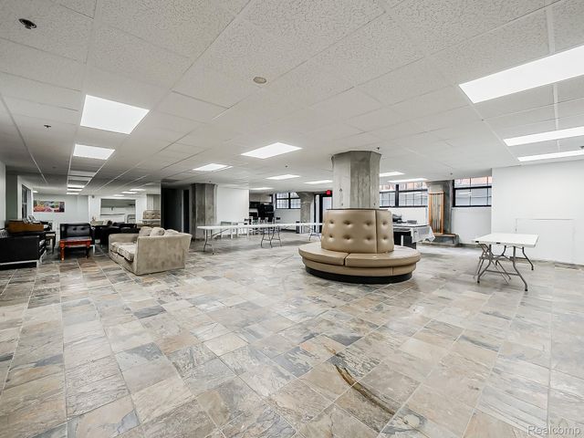 6533 East Jefferson 238, Detroit, MI 48207