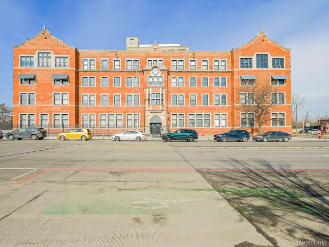 6533 East Jefferson 238, Detroit, MI 48207