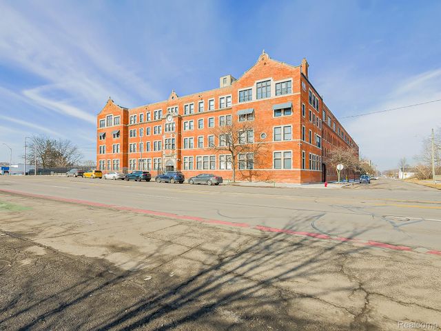6533 East Jefferson 238, Detroit, MI 48207