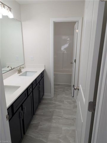 106 Kyndall Run Drive 42, Lexington, NC 27295