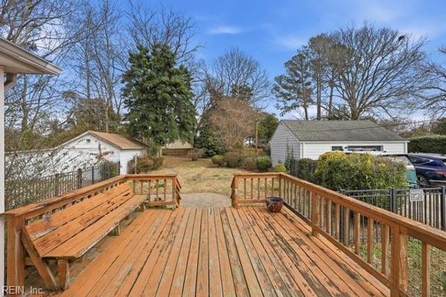 144 Algonquin RD, Hampton, VA 23661