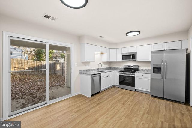 194 FARRELL LN, Fredericksburg, VA 22401