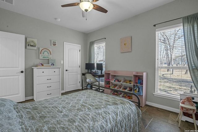 524 Jacobs, La Vernia, TX 78121