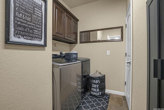 524 Jacobs, La Vernia, TX 78121