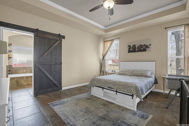 524 Jacobs, La Vernia, TX 78121