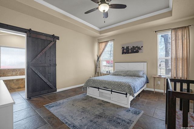 524 Jacobs, La Vernia, TX 78121