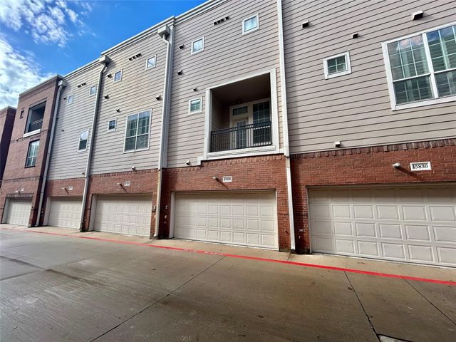 15826 Quorum Drive, Addison, TX 75001