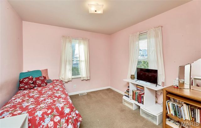 917 Hawthorn Avenue, St Charles, MO 63301