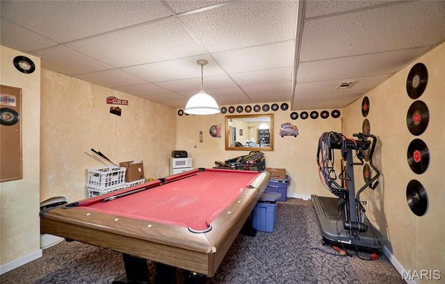 917 Hawthorn Avenue, St Charles, MO 63301