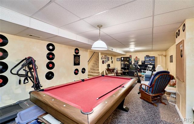 917 Hawthorn Avenue, St Charles, MO 63301