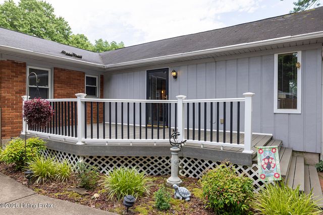 10220 Starlight Way, Louisville, KY 40272