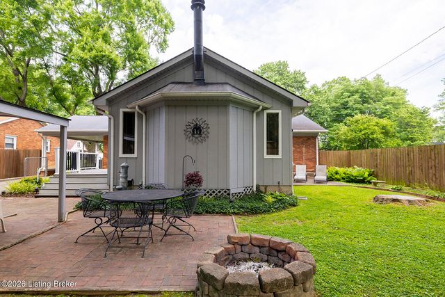 10220 Starlight Way, Louisville, KY 40272