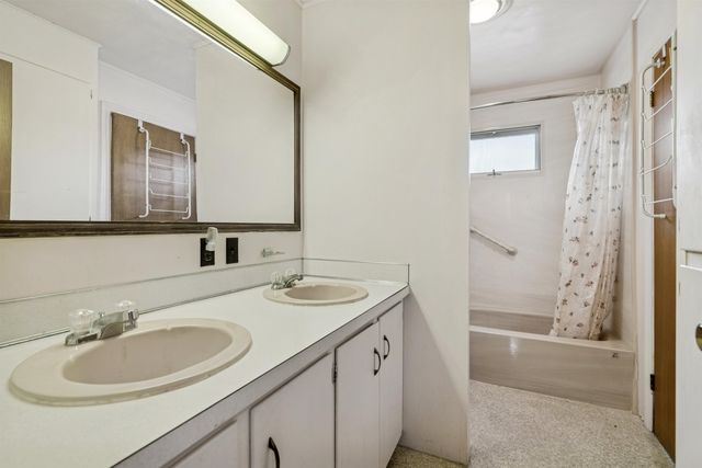 1084 South Randolph Road, Randolph, VT 05060