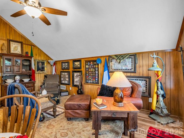 90 Mcentire Road, Tryon, NC 28782