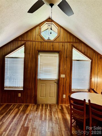 90 Mcentire Road, Tryon, NC 28782