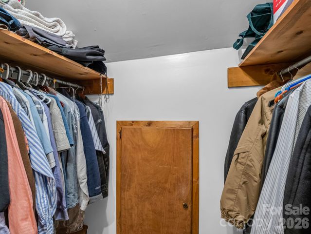 90 Mcentire Road, Tryon, NC 28782