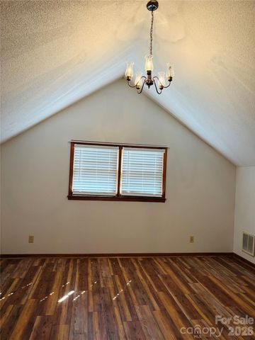 90 Mcentire Road, Tryon, NC 28782
